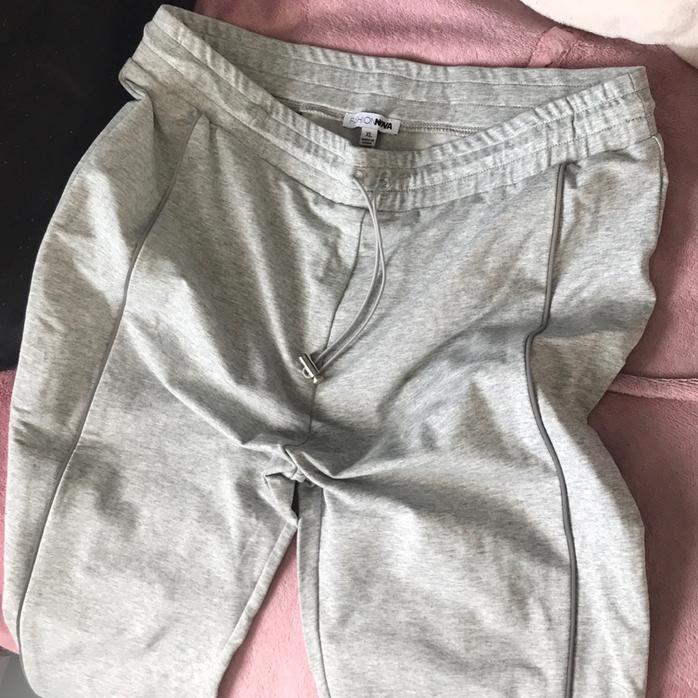 Fashion Nova XL workout set